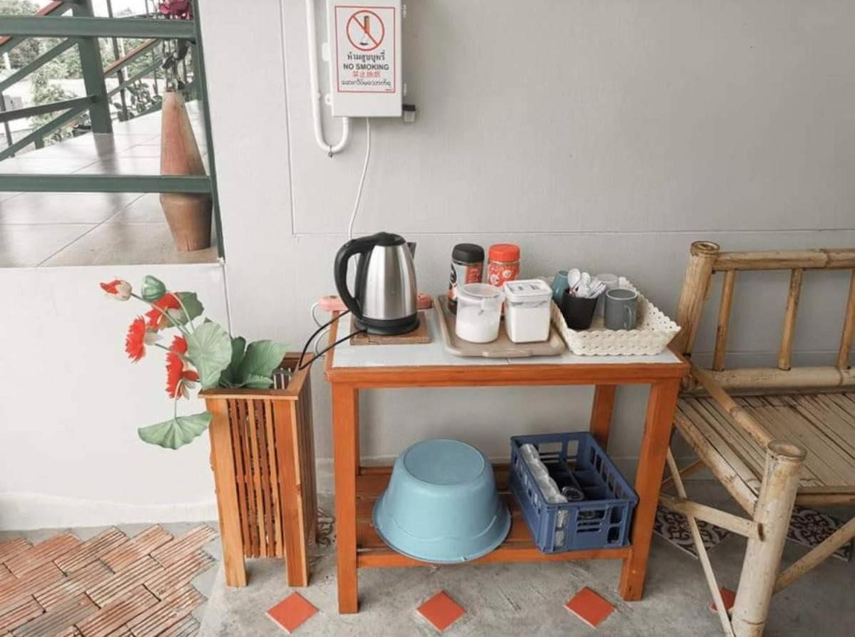 Chung cư studio 18 m² có 1 phòng tắm riêng ở Ban Luang Chom Thong Ngoại thất bức ảnh