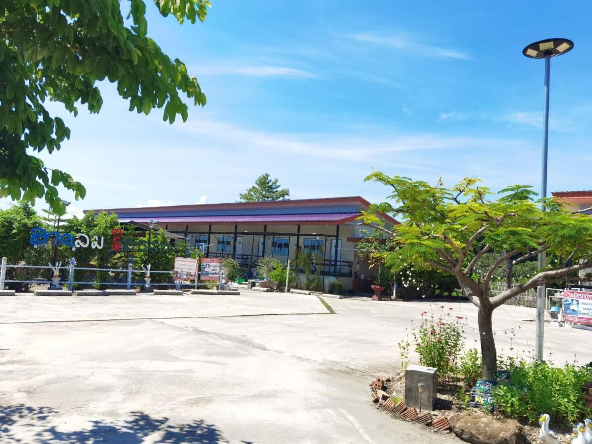 Chung cư studio 18 m² có 1 phòng tắm riêng ở Ban Luang Chom Thong Ngoại thất bức ảnh