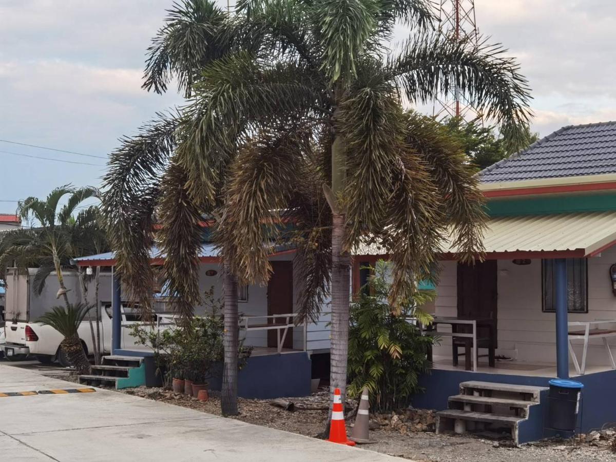 Chung cư studio 18 m² có 1 phòng tắm riêng ở Ban Luang Chom Thong Ngoại thất bức ảnh