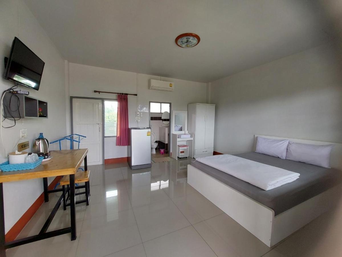 Chung cư studio 18 m² có 1 phòng tắm riêng ở Ban Luang Chom Thong Ngoại thất bức ảnh