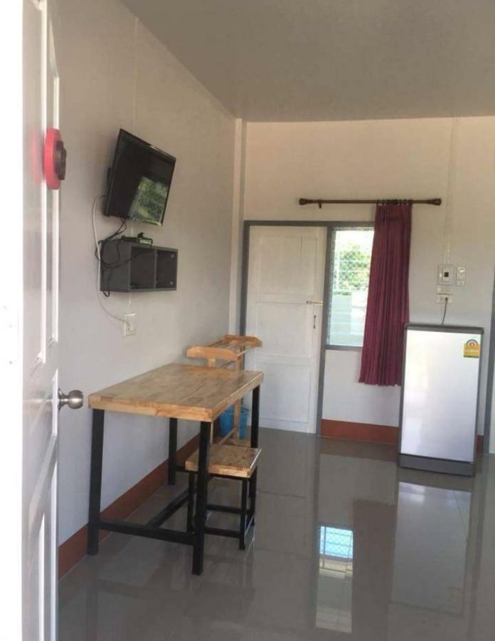 Chung cư studio 18 m² có 1 phòng tắm riêng ở Ban Luang Chom Thong Ngoại thất bức ảnh