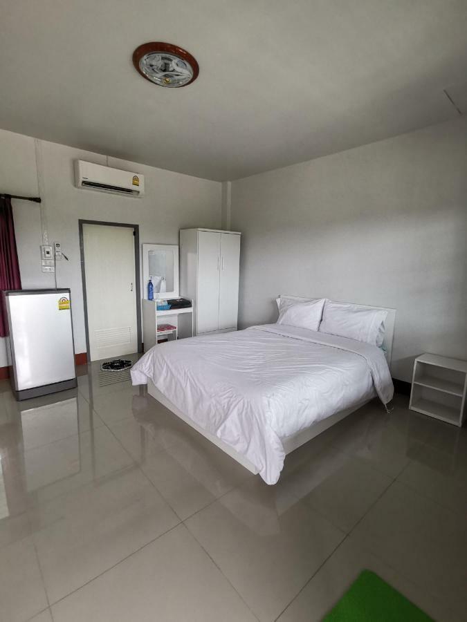 Chung cư studio 18 m² có 1 phòng tắm riêng ở Ban Luang Chom Thong Ngoại thất bức ảnh